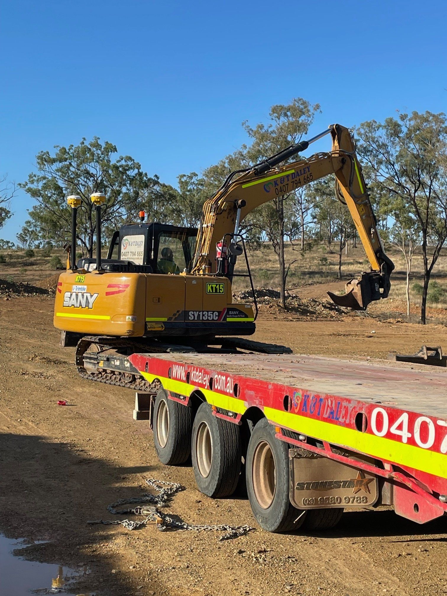 Excavator Performs Excavation Work — K & T Daley in Central Highlands, QLD