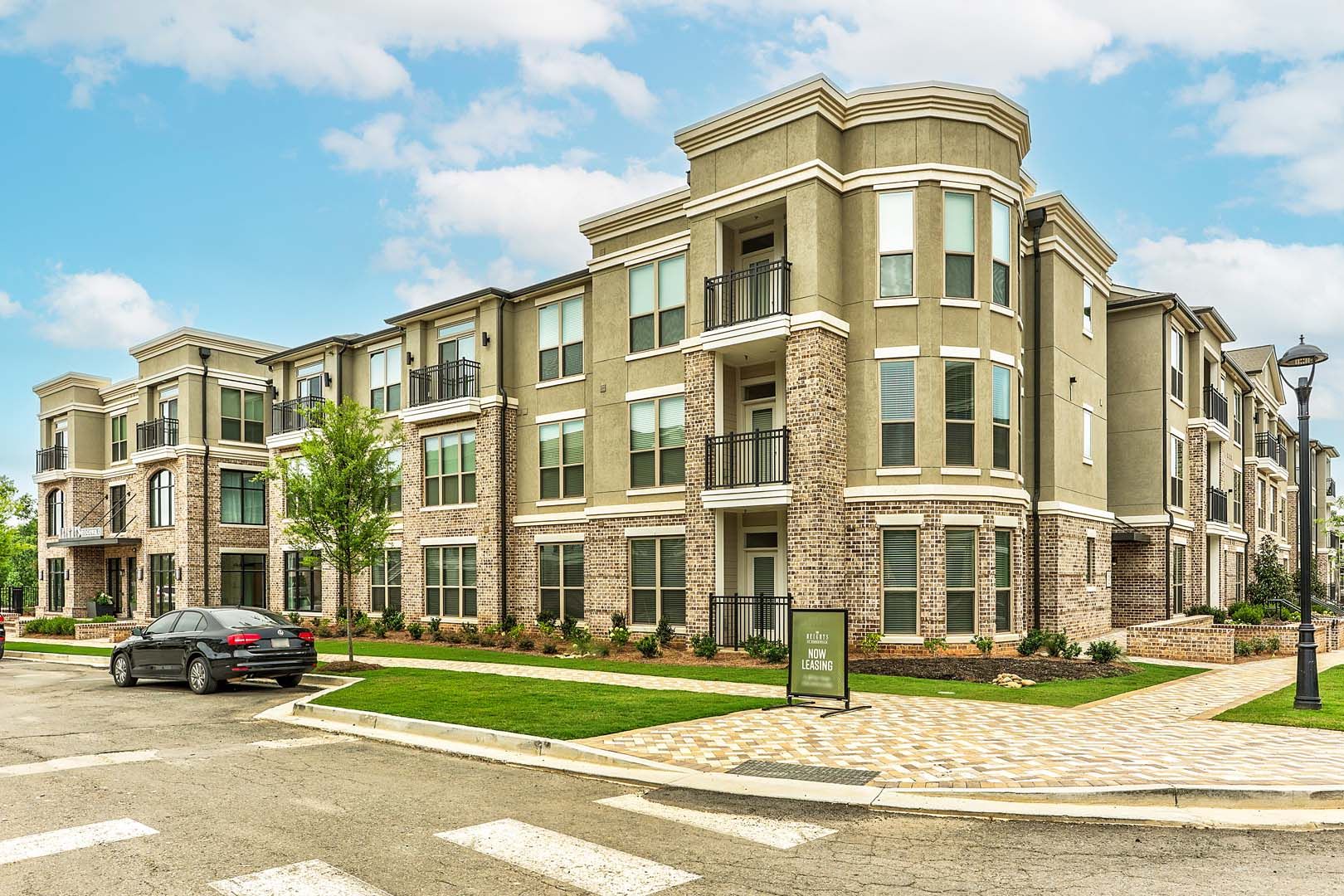 The Heights at Ridgewalk Apartments exterior building view 2 - Woodstock, GA