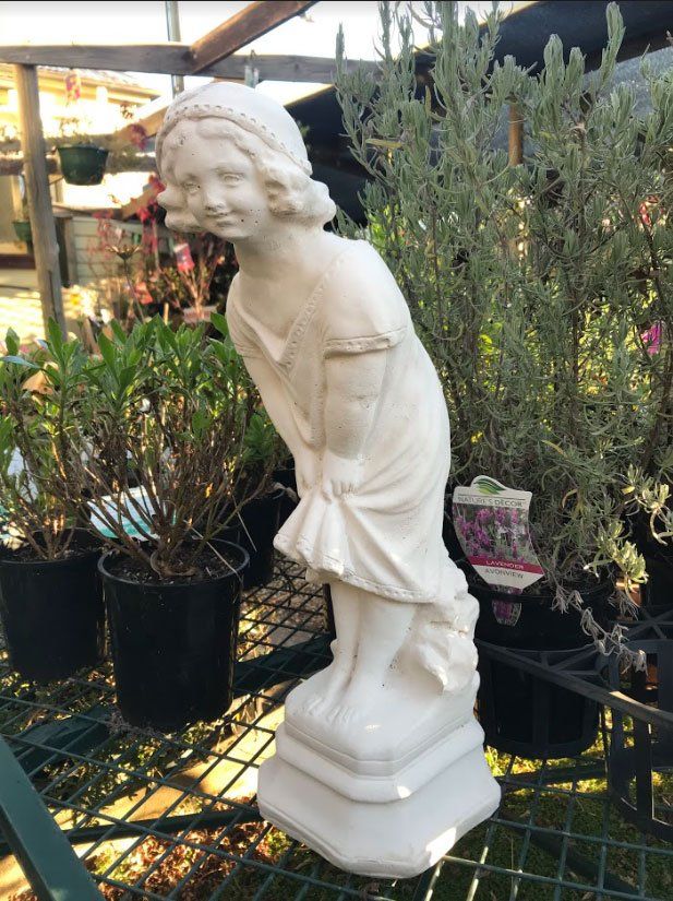 Small-Statues