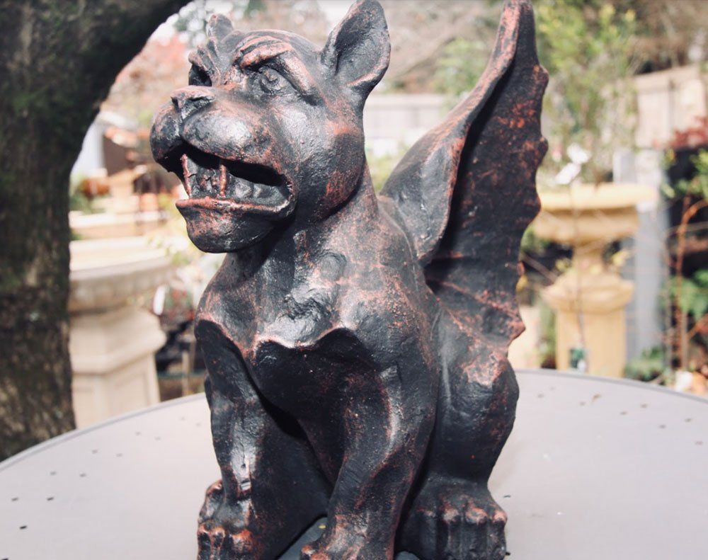 Small-Statues