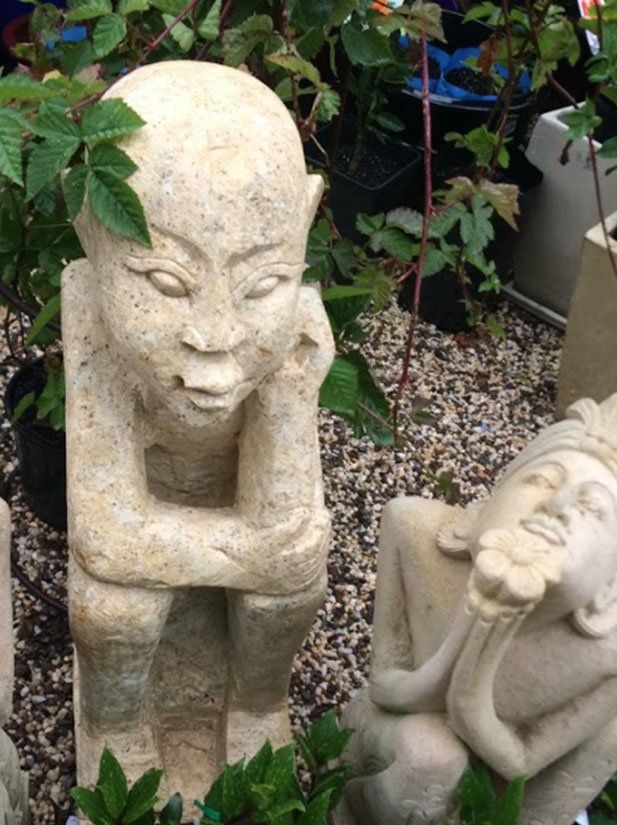 Small-Statues