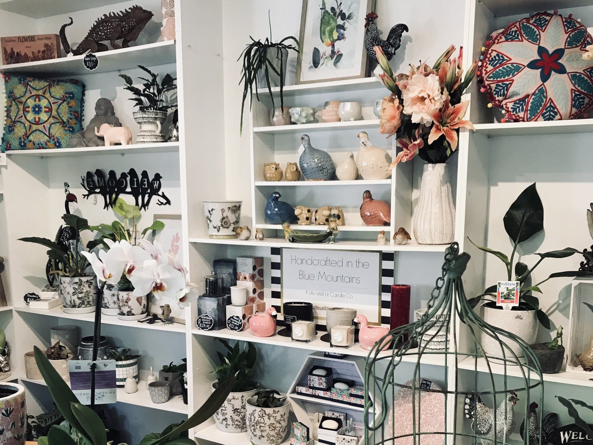 Gifts – Ornaments, Artwork, Mirrors, Knickknacks