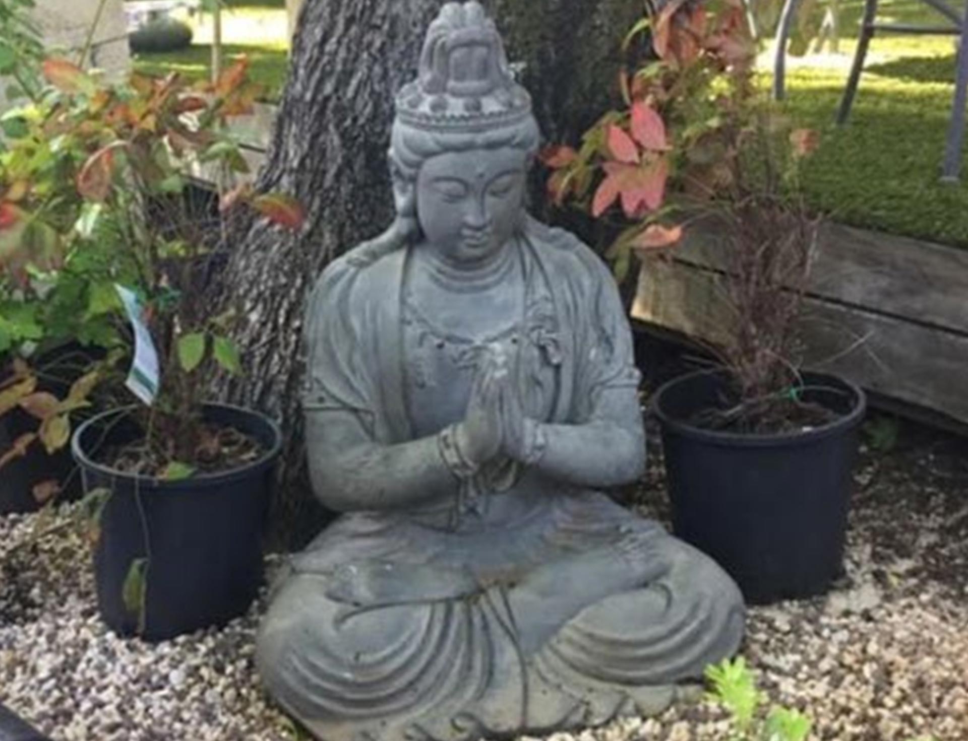Small-Statues