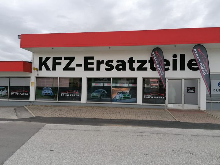 Außenansicht KFZ Ersatzteile