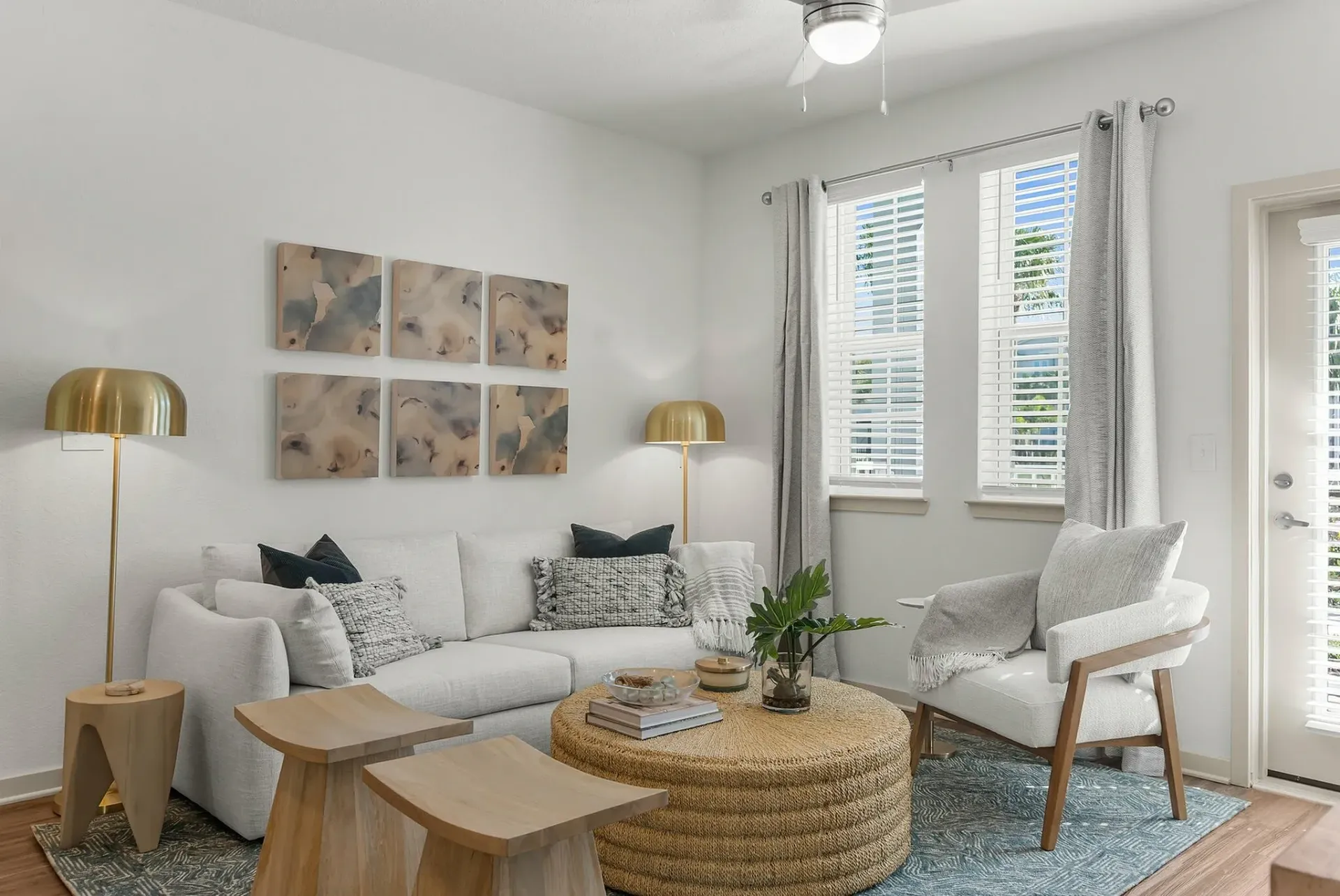 Explore this chic and cozy living space, perfect for relaxation and entertainment.