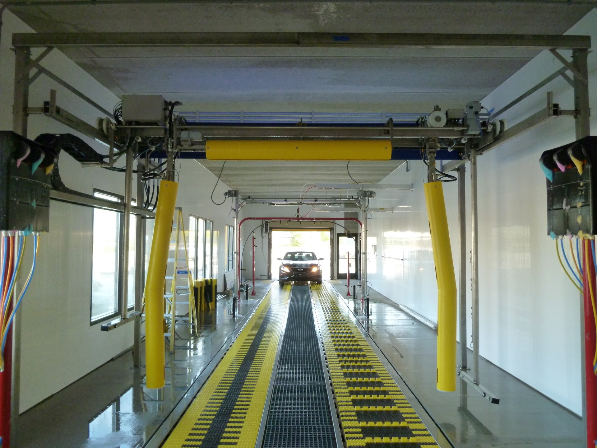 Petit Auto Wash Equipment Accutrac 360t Touchfree Tunnel Car Wash
