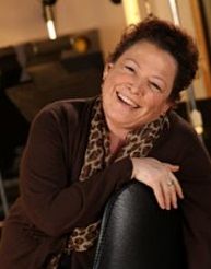 Linda Flores, Overnight Radio