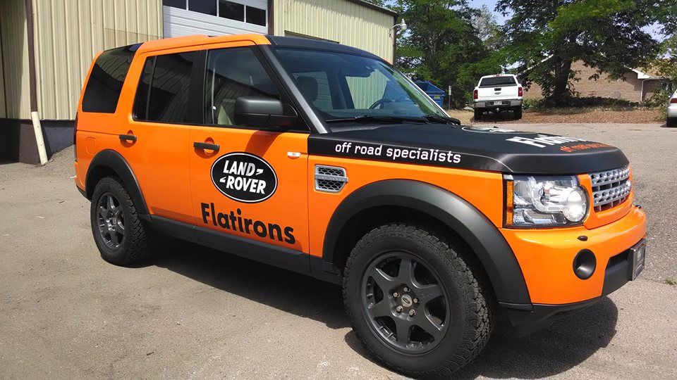Land Rover Flatirons Land Rover LR4 Full wrap with carbon fiber hood
