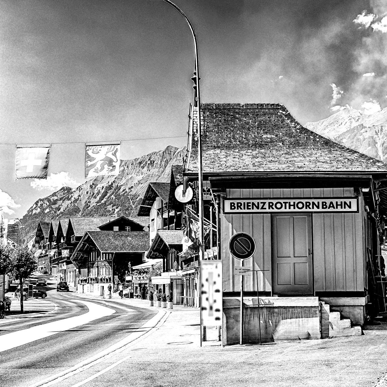 Foto Brienz mit Rothorn-Bahn für die Seite Webdesign Brienz