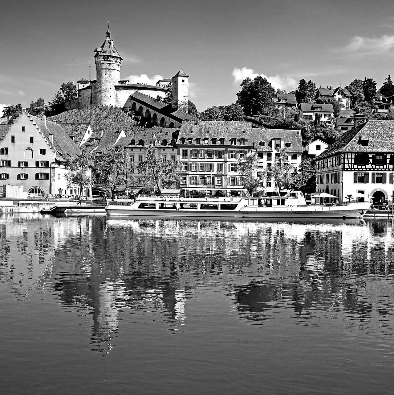 Foto Schaffhausen mit Munot für die Seite Webdesign Schaffhausen