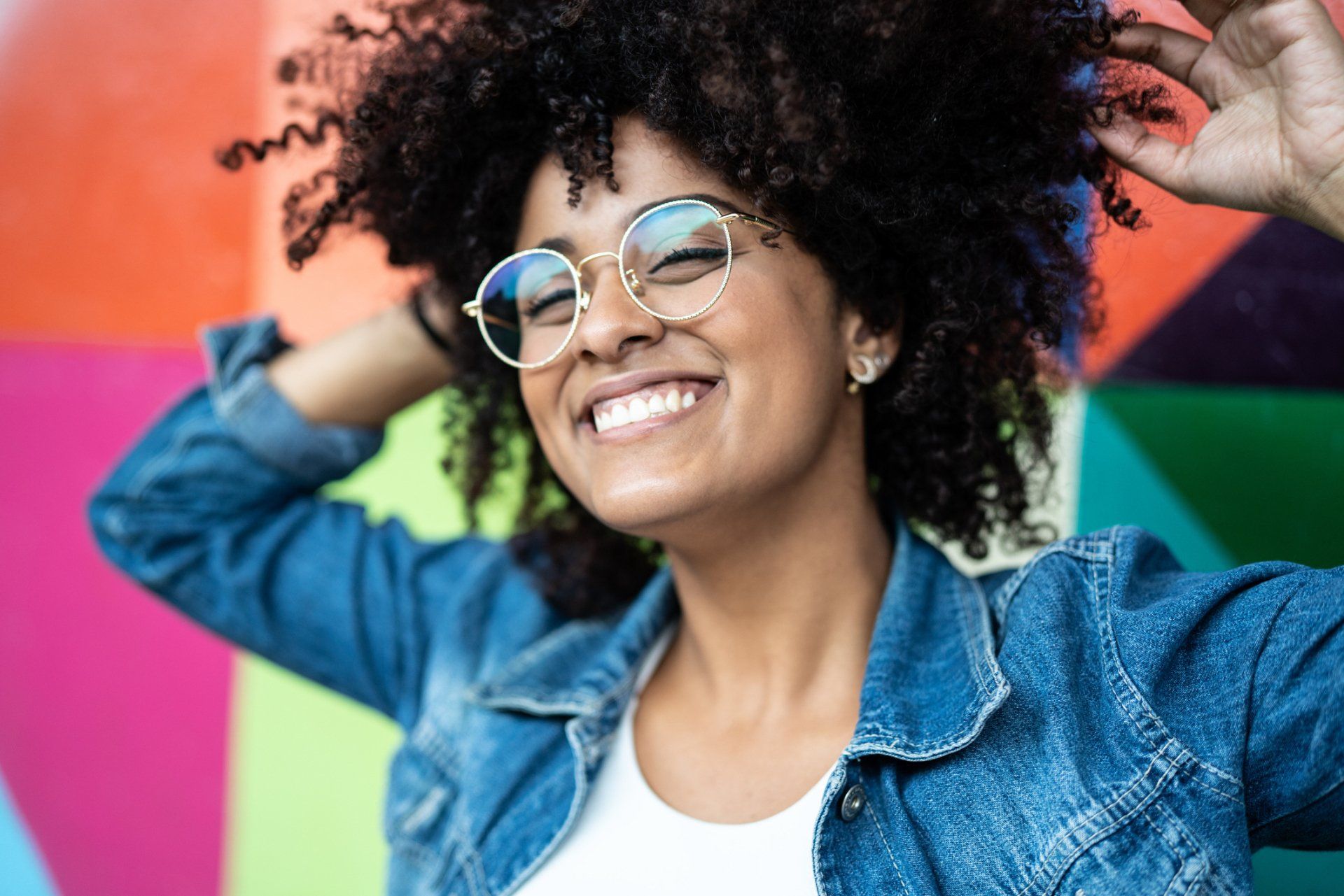 Woman With Eyeglass | Cincinnati, OH | York Vision International
