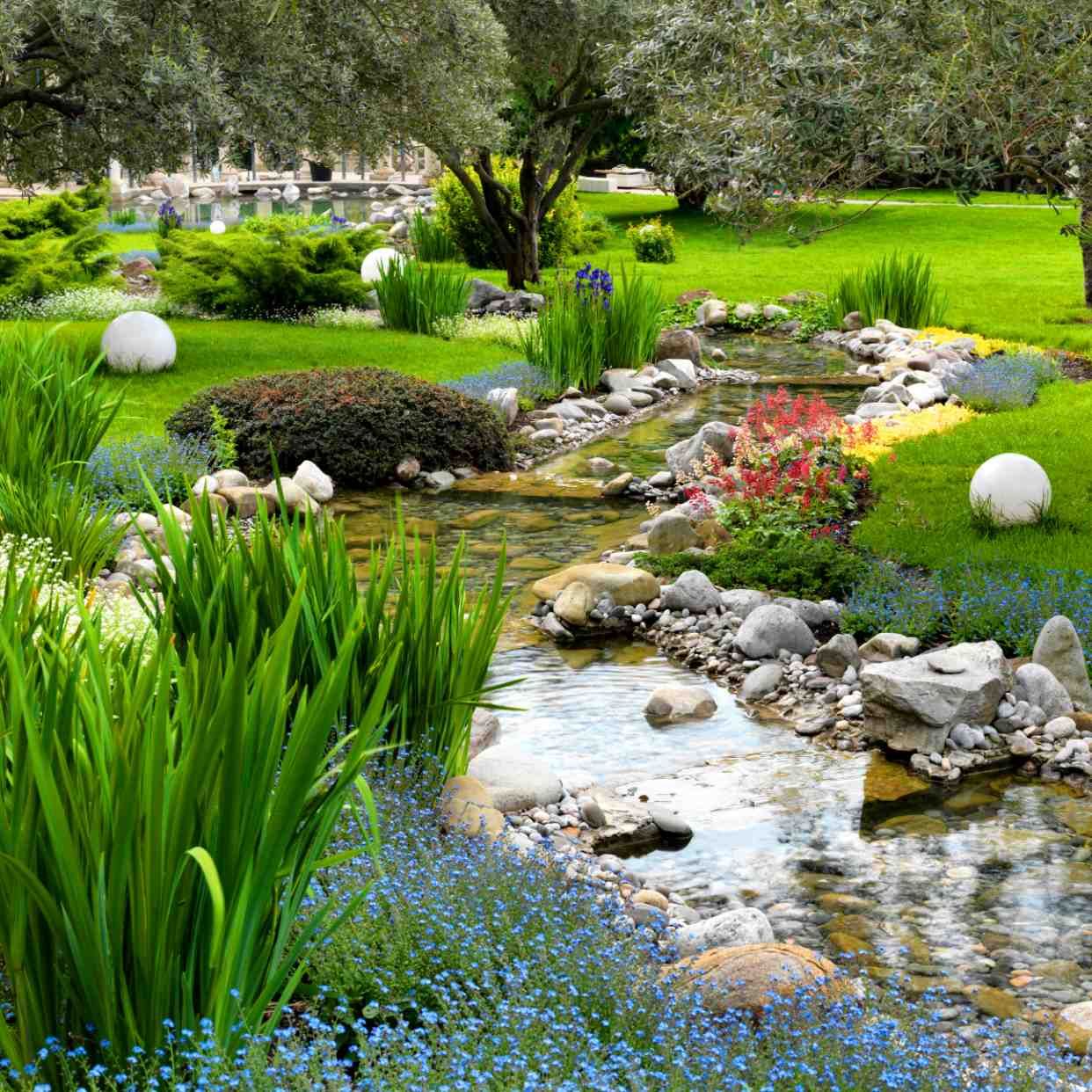 A pond with proper wetland filtration systems in Tampa Heights FL designed to maintain the purity of pond water.