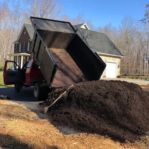 Mulch Services in Fort Wayne Golden Gates LLC