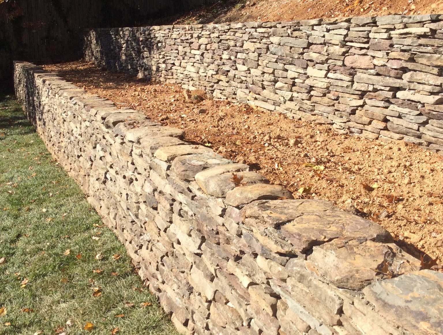 natural stone retaining wall