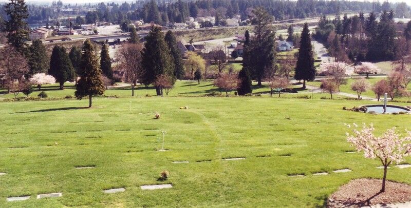 Forest Lawn Cemetery in Bremerton, WA cemetery grounds