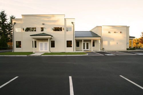 Edline-Yahn & Covington Funeral Chapel in Kent, WA exterior building
