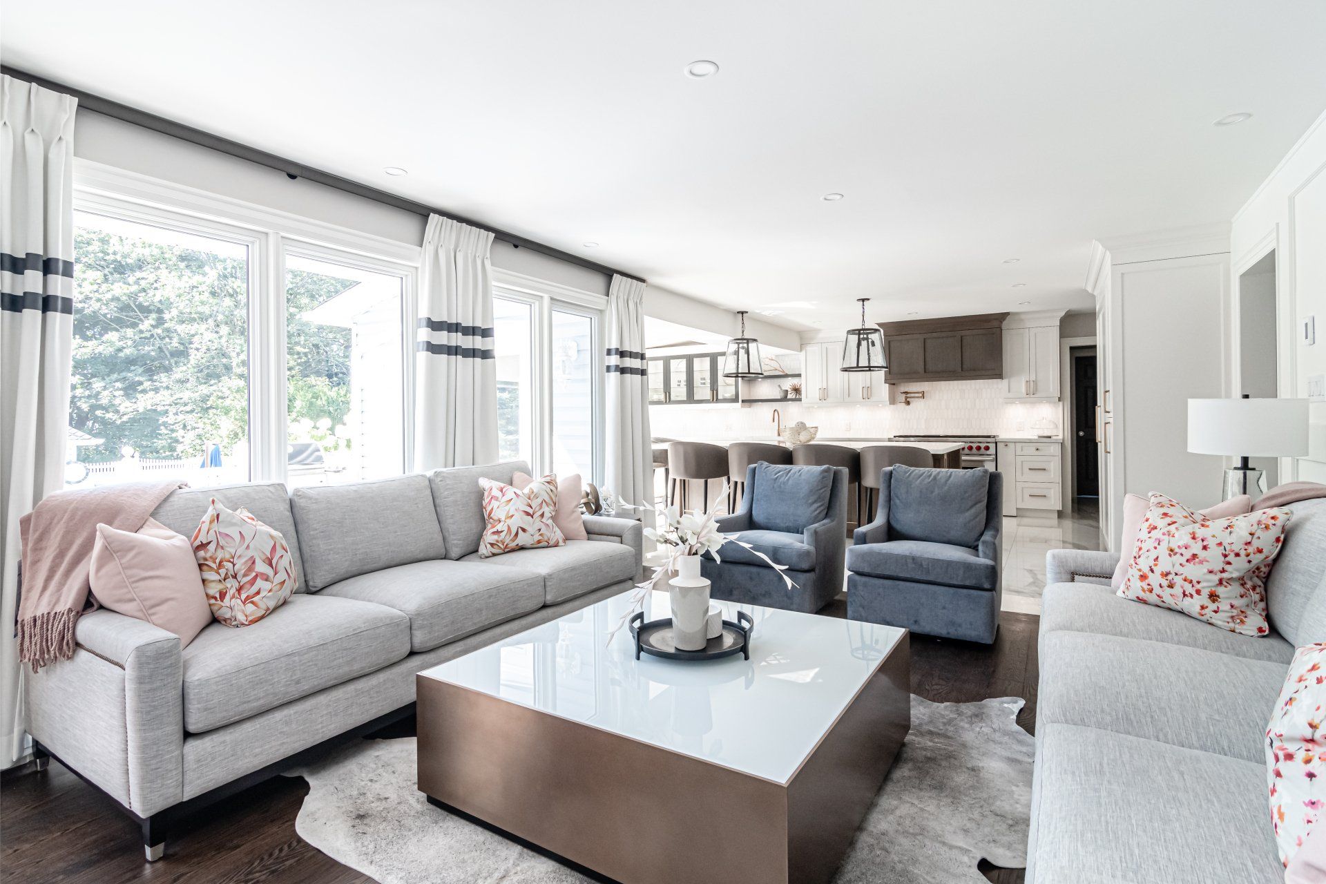interior decorator Bowmanville