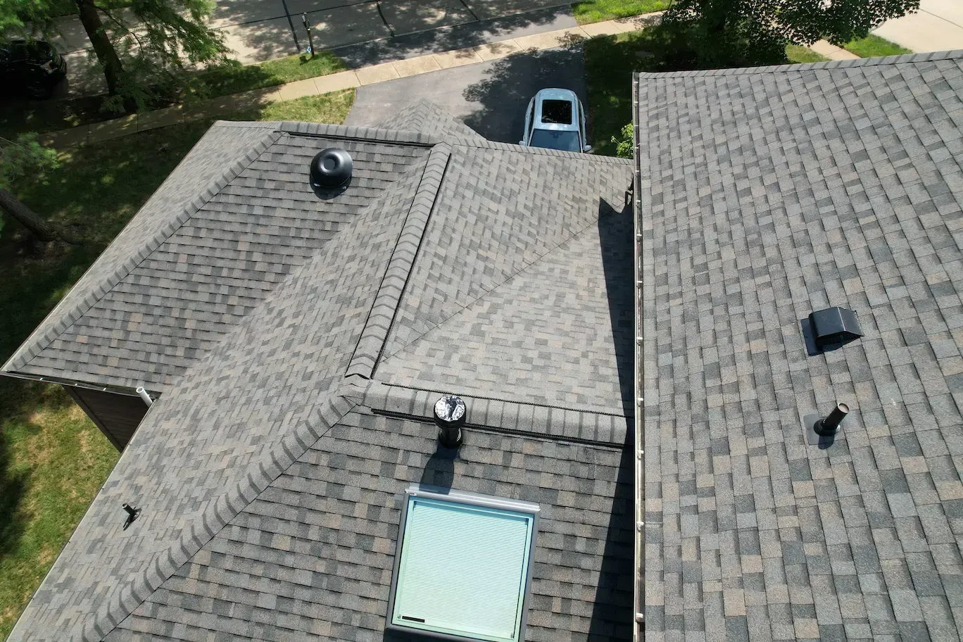 Asphalt shingle roof installation in St. Louis, MO