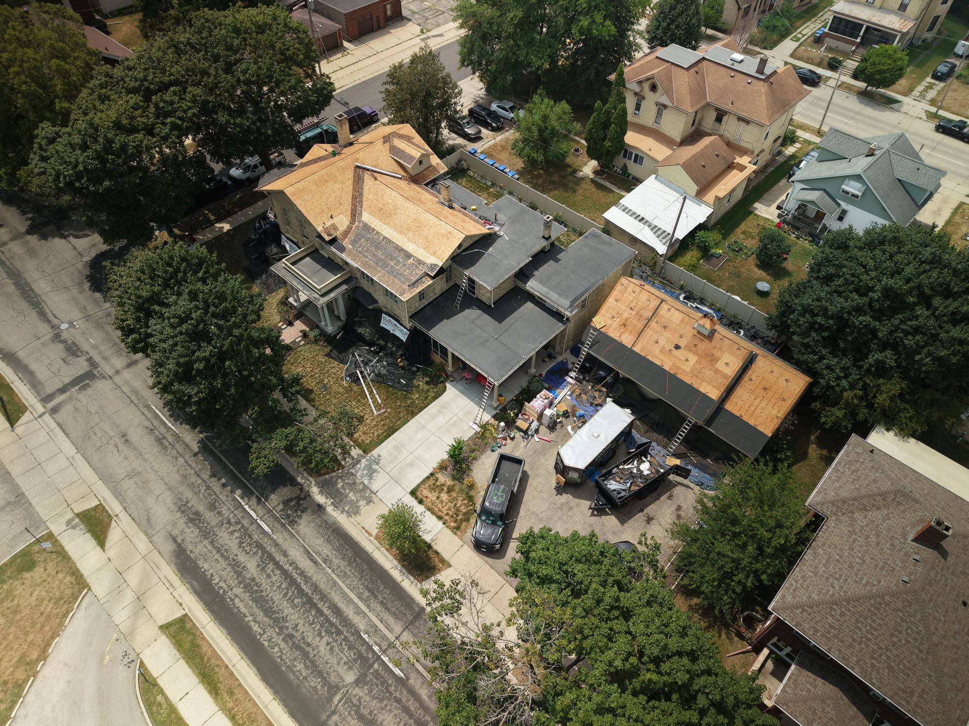 Residential asphalt shingle roof replacement in St. Louis, MO