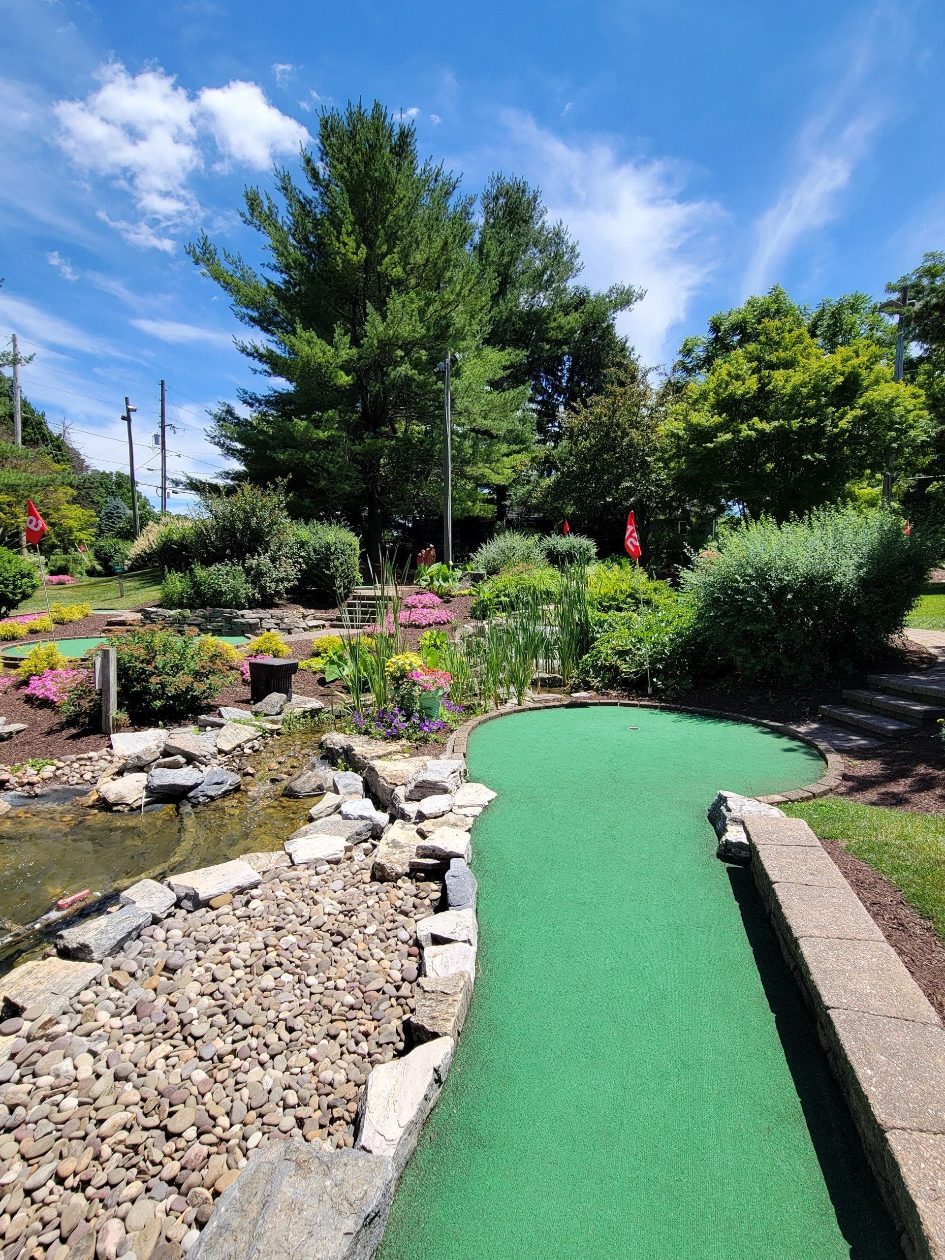 MiniGolf Hummelstown, PA Challenge Family Fun Center