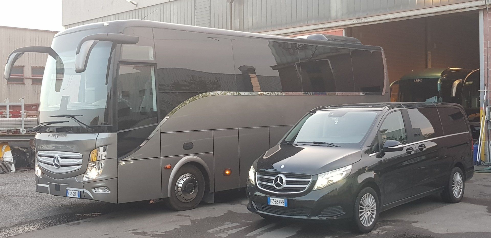 noleggio-autobus-e-auto