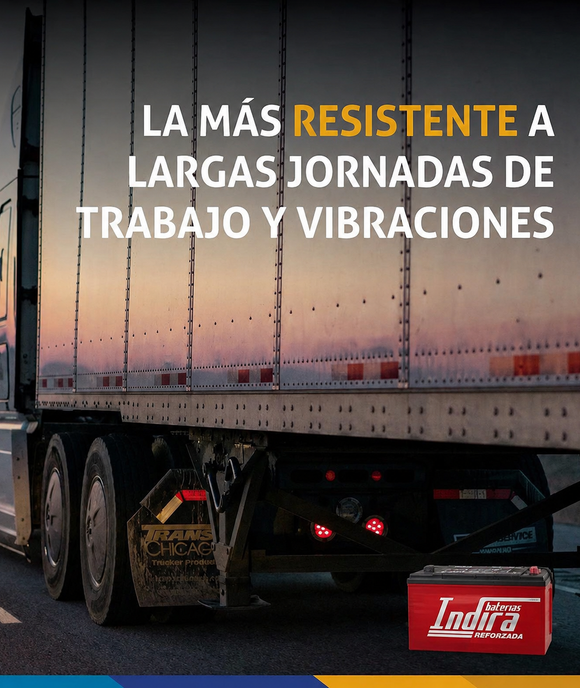 Taller mecánico con varios coches bajo un techo de metal, uno con el capó abierto y otro sobre caballetes.