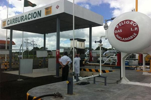 GAS IMPERIAL DE AGUASCALIENTES - PIPAS DE GAS 
