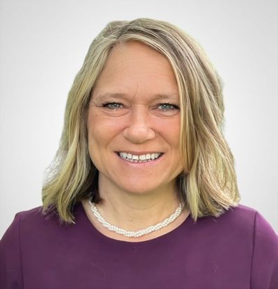 Lori Johnson, Real Estate Agent