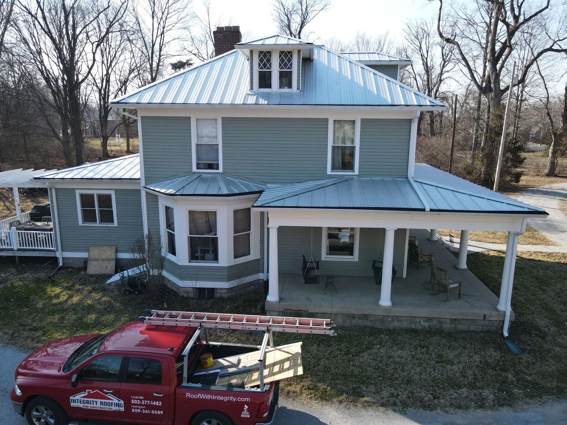 roofing experts in Lousiville Integrity Roofing