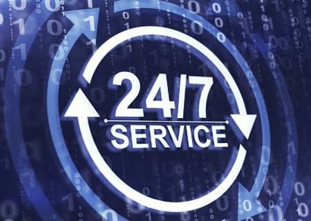 24/7 service icon with white circular arrows on a blue digital background