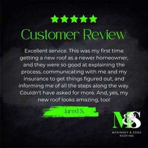 Customer review with five stars, text on a chalkboard background. It praises the service, explaining the process.