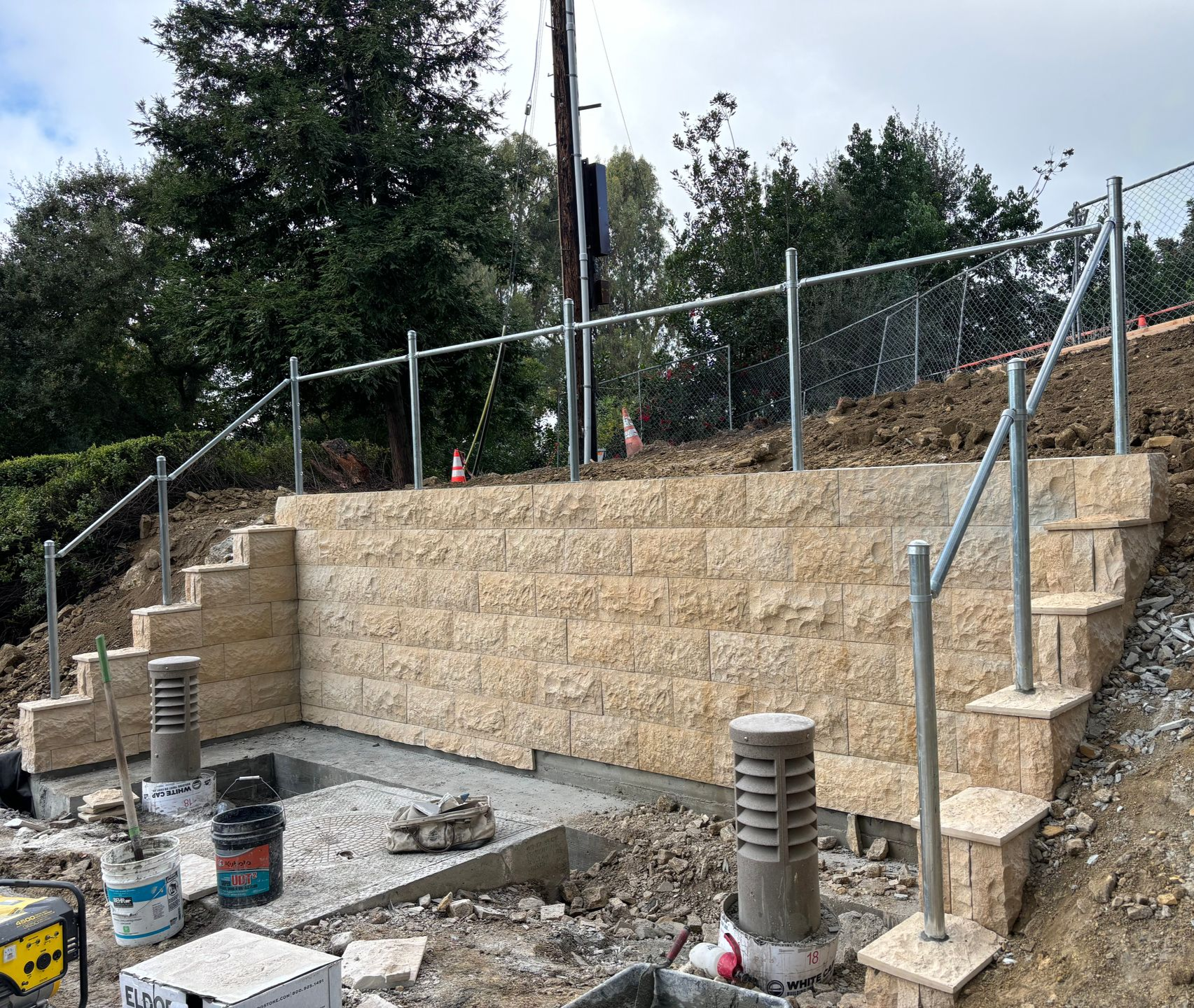 Pour in place retaining wall for Edison in Rolling Hills California