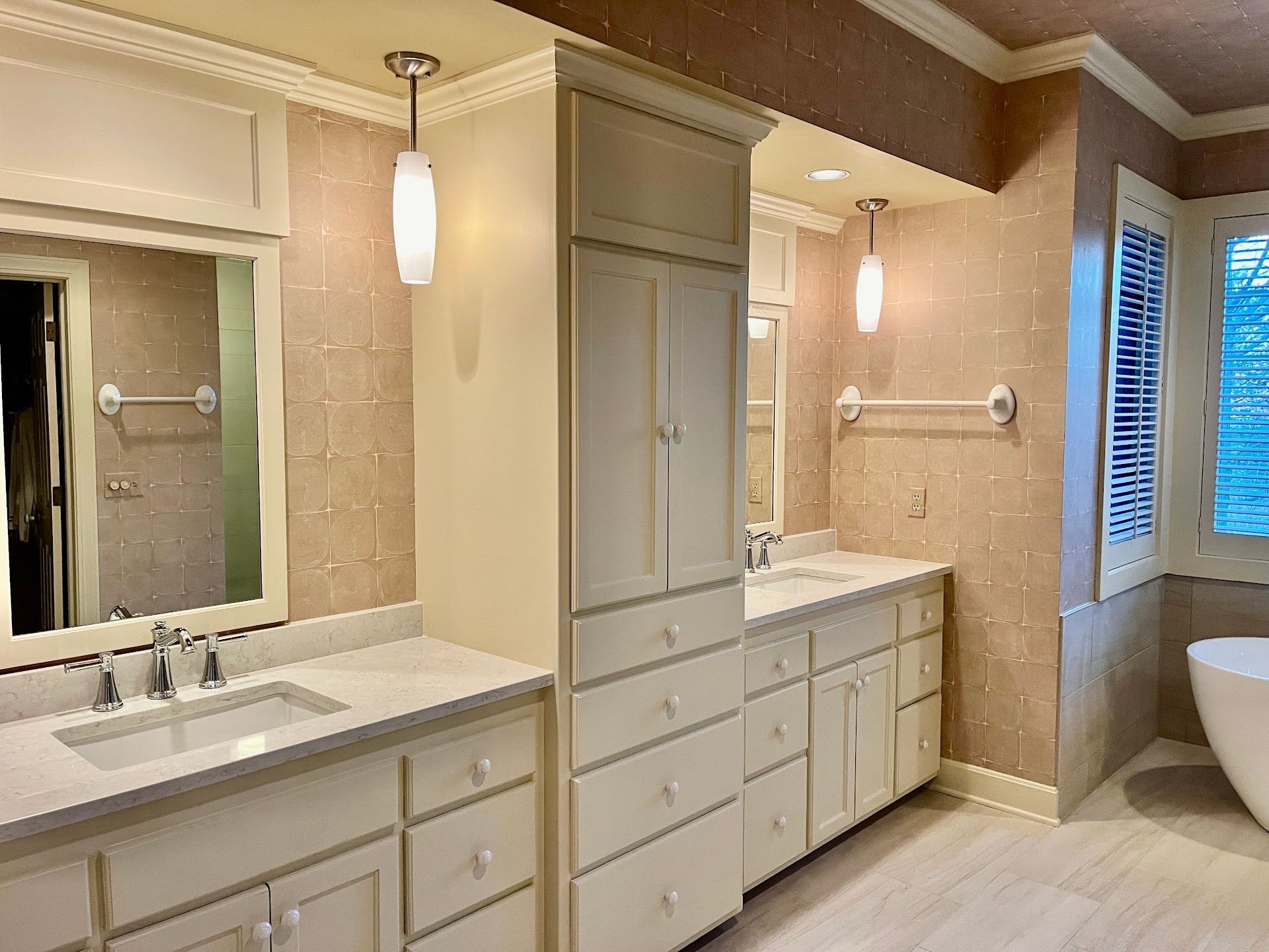Alysheba Luxury Bathroom
