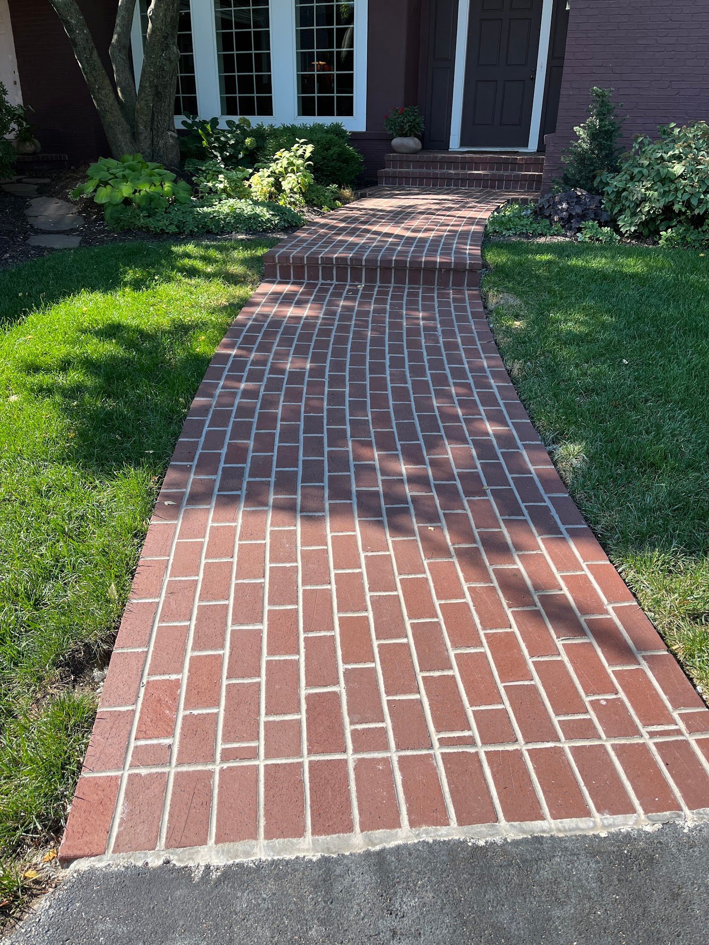 Exterior, Alysheba Luxury Bathroom