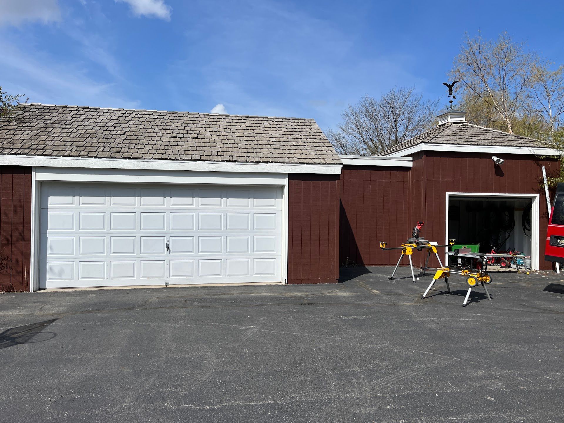 Garage, Alysheba Luxury Bathroom
