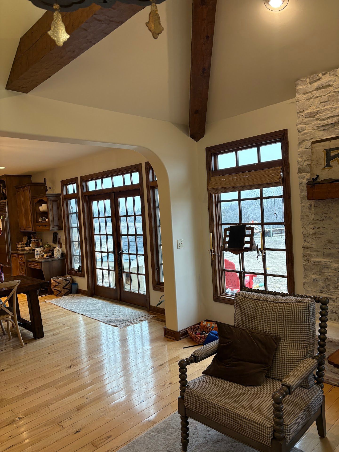 Living room, Apples Way Remodel