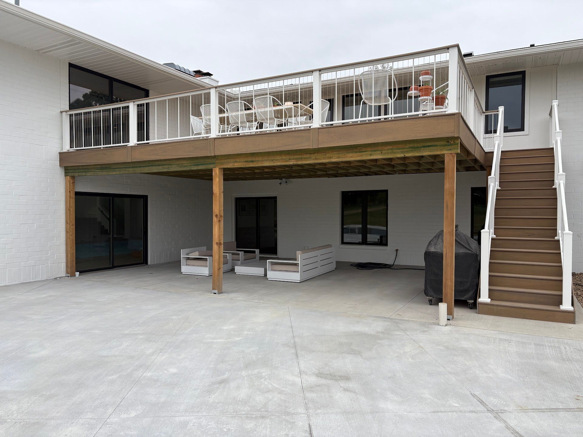 Cavvy Road Deck