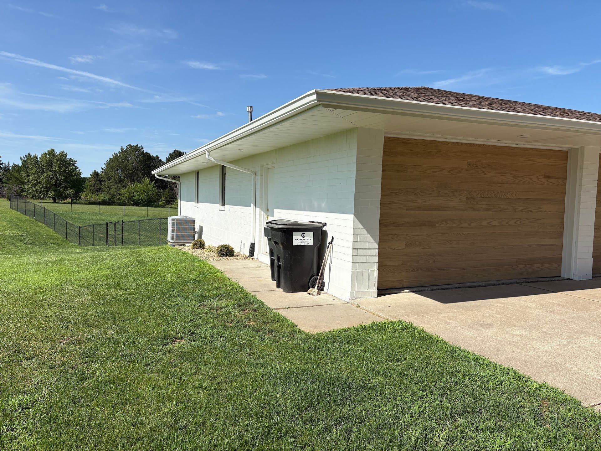 Exterior, Cavvy Road Deck