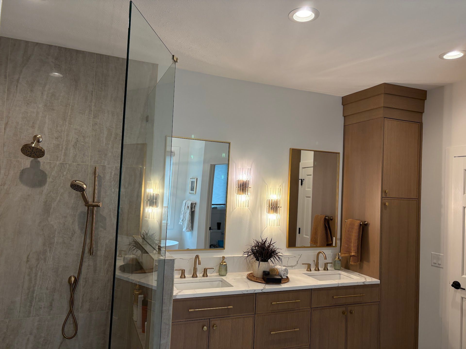 King's Court Luxury Bathroom
