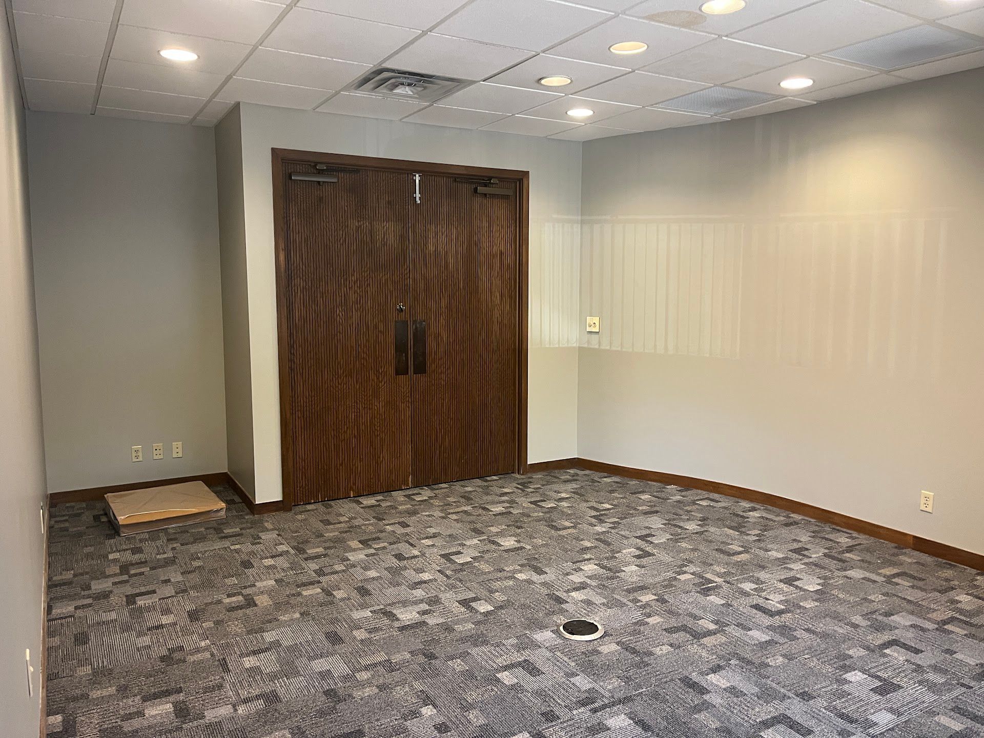 Interior, Lincoln Commercial Renovation