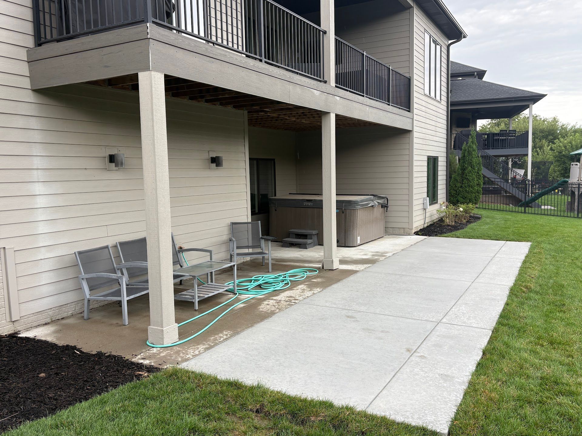 Deck, Lincoln Remodel