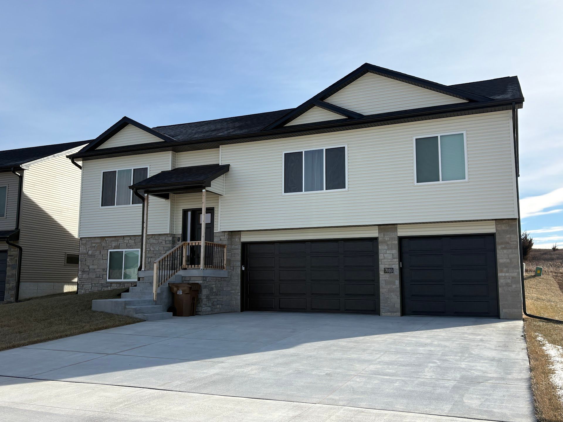 Exterior, Northwest 14th Deck