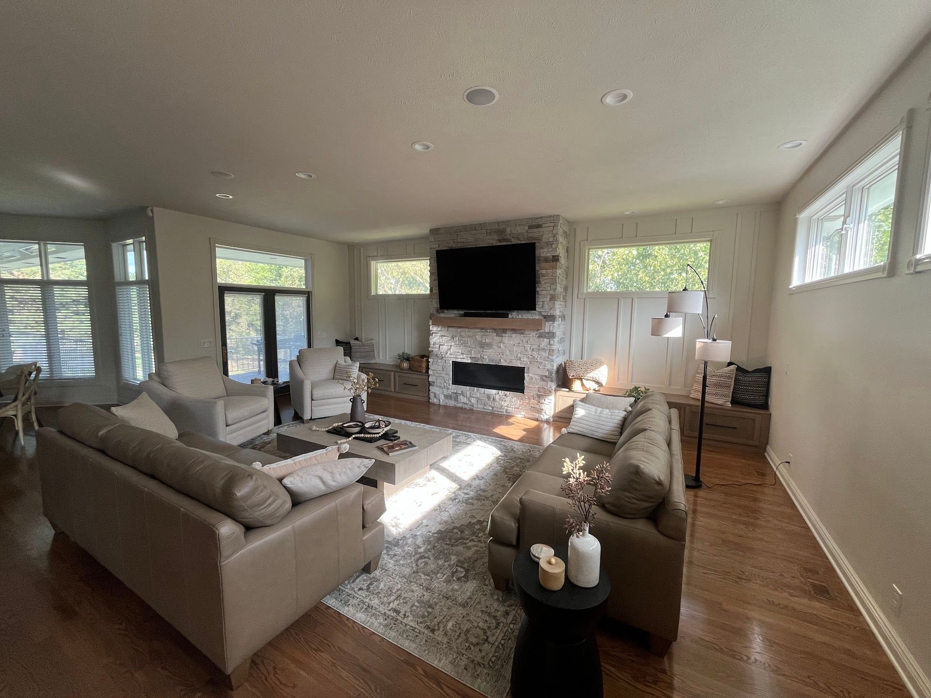 Living room, Old Dominion