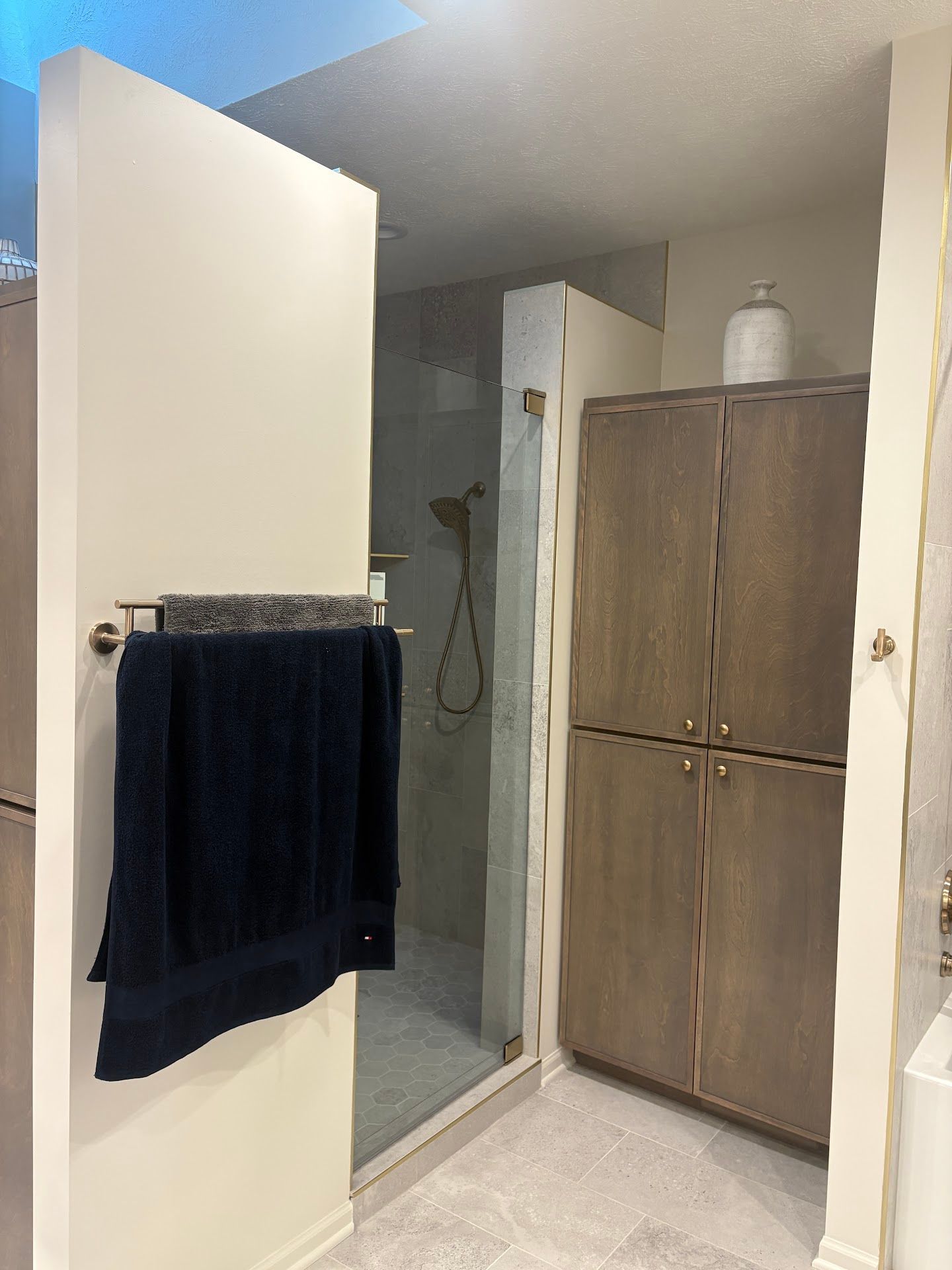 Pioneers Court Bathroom Remodel