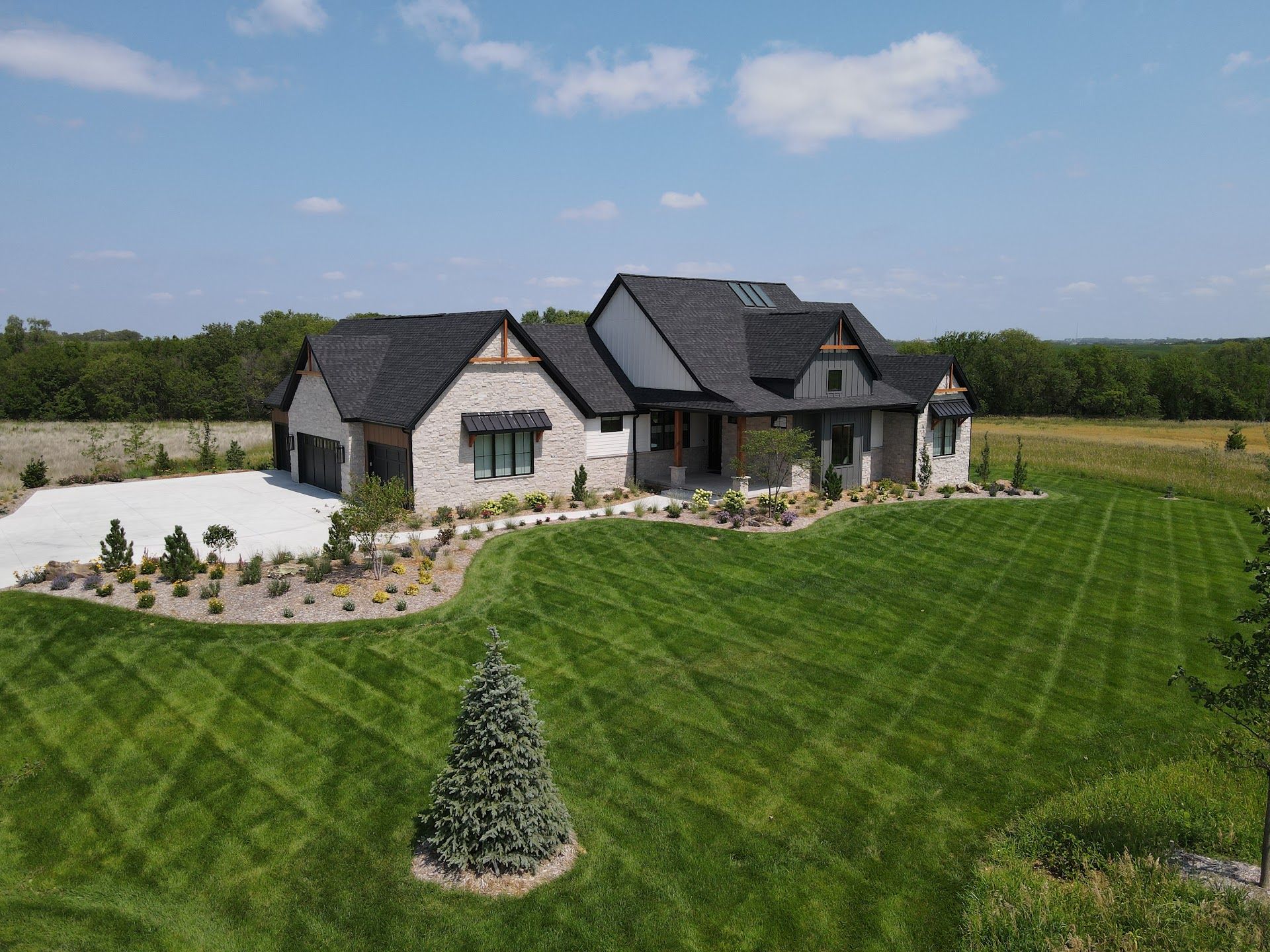 Exterior, Prairie Flower Custom Acreage