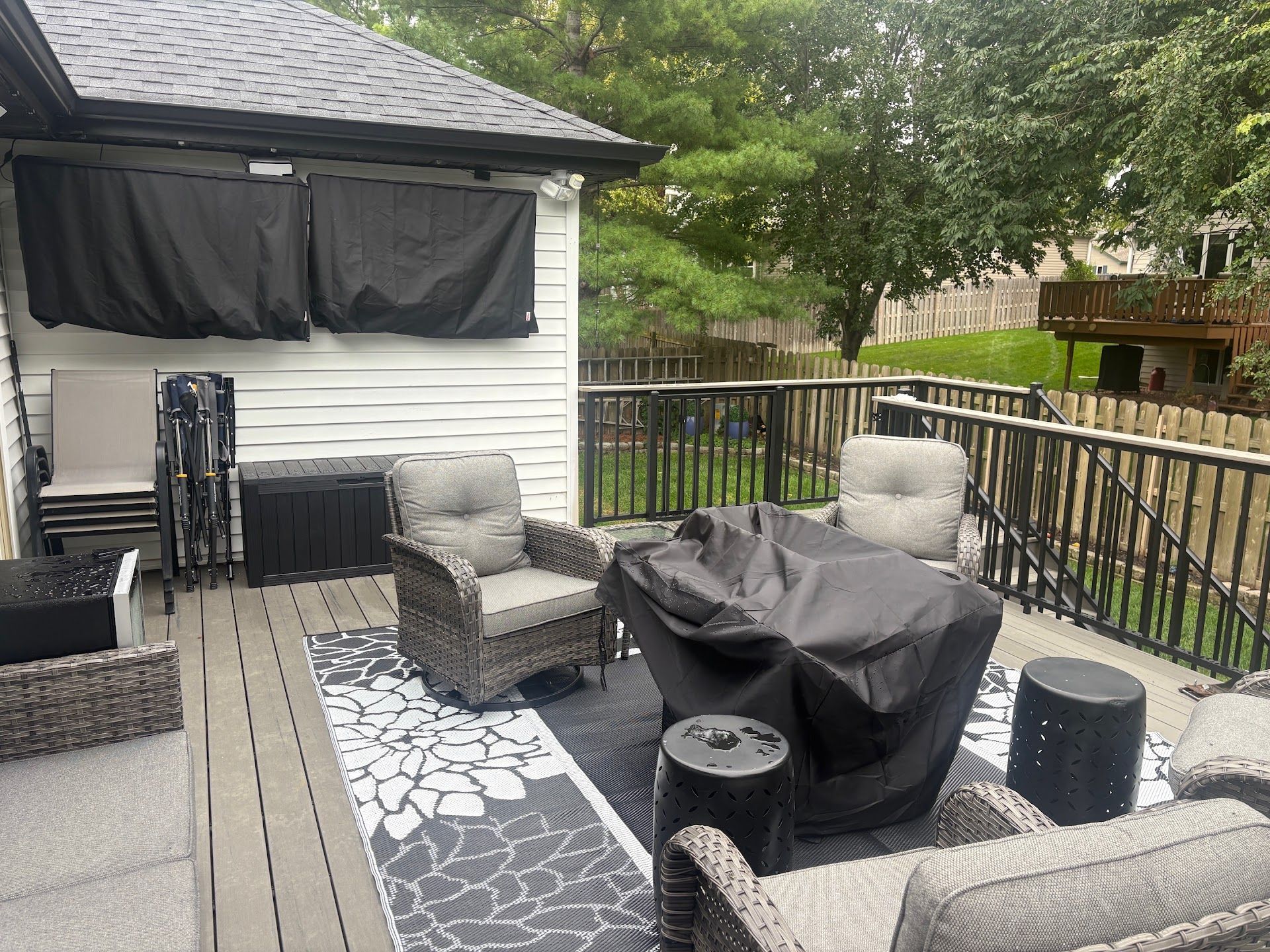 San Mateo Lane Deck
