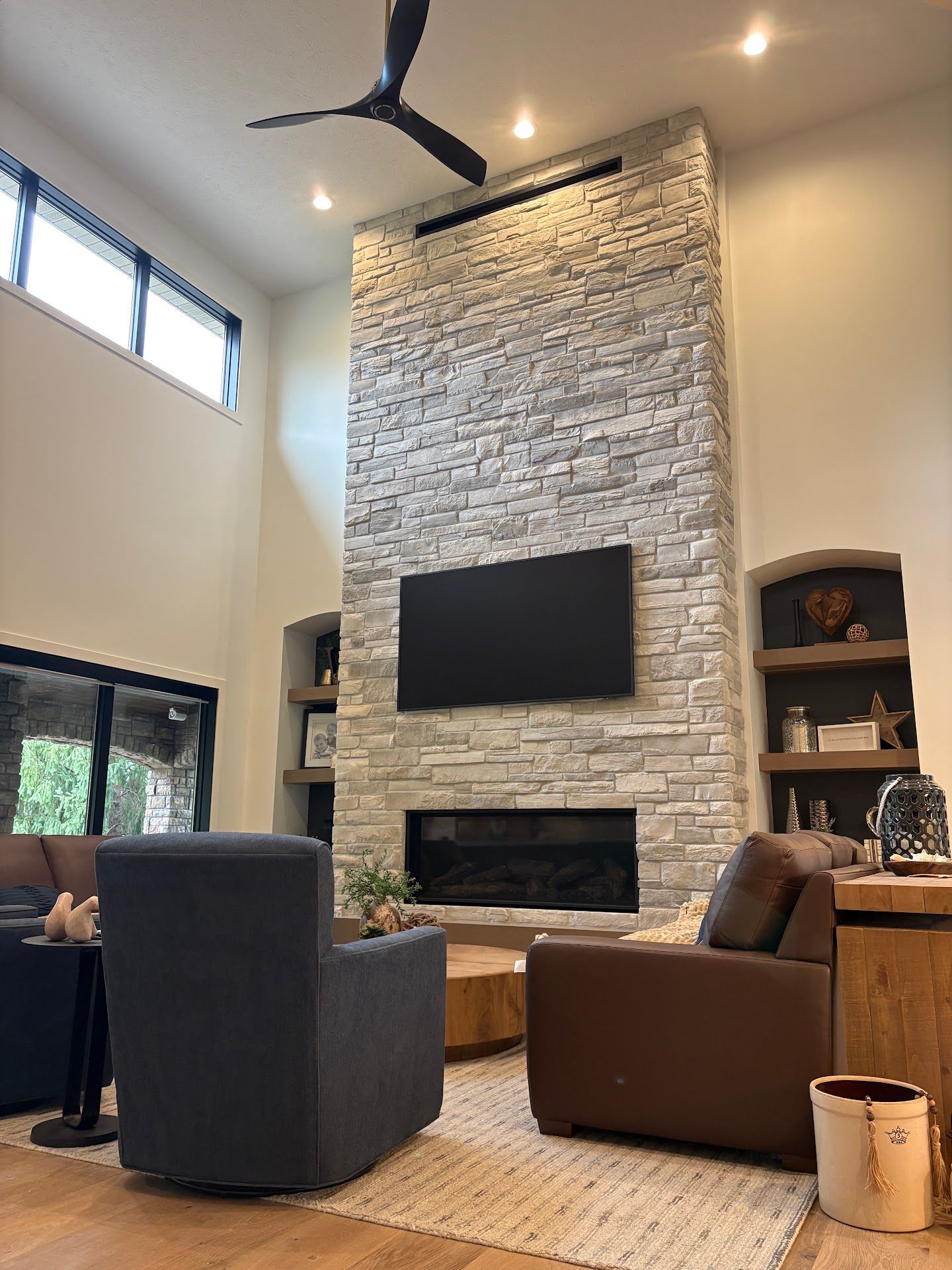 Living room, South 19th