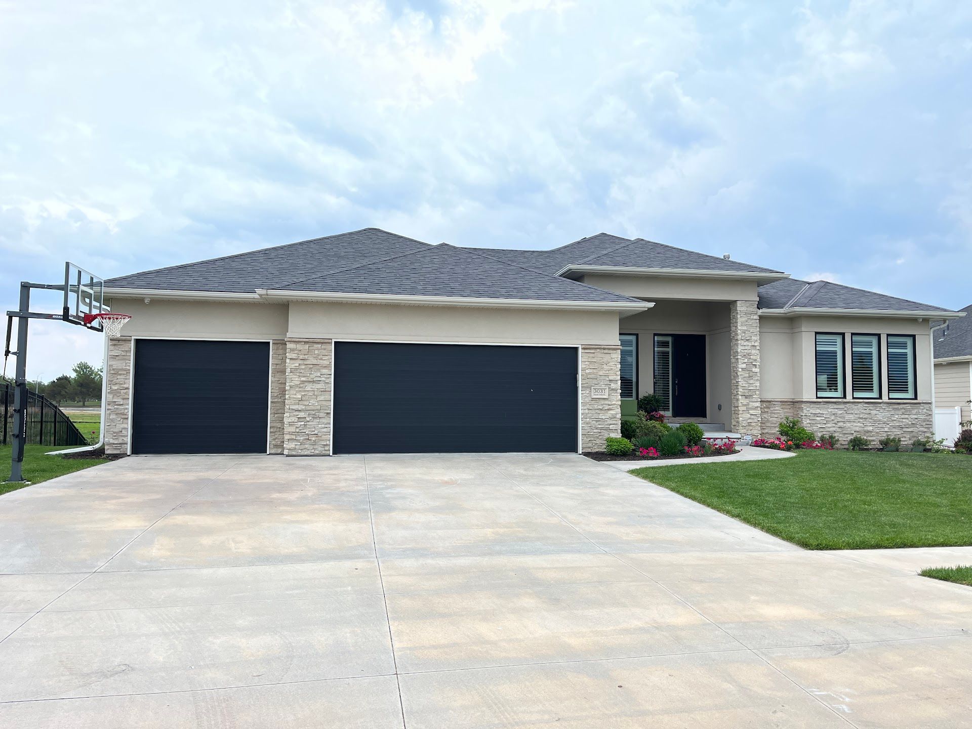 Exterior, South Creek Road Remodel