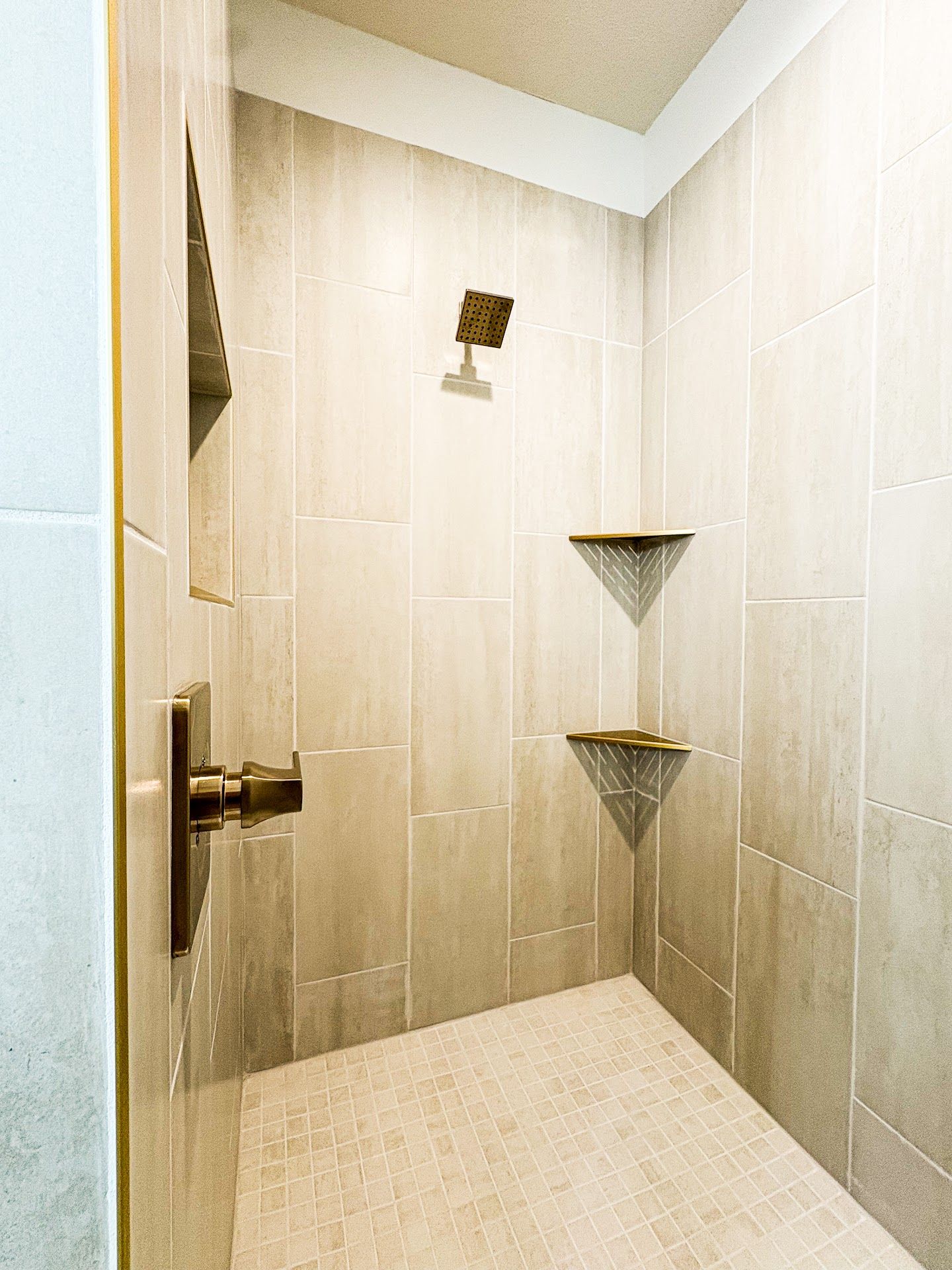 Bathroom, Warm and Modern Home In Lincoln