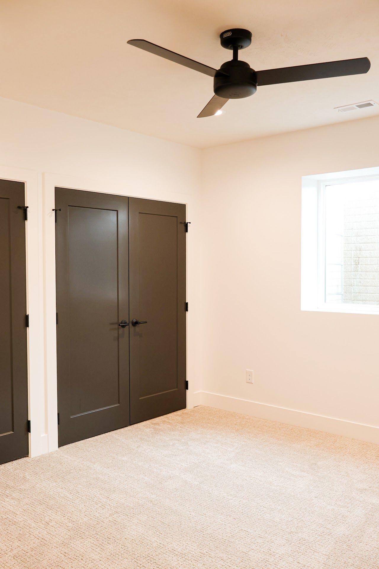 Bedroom, Warm and Modern Home In Lincoln